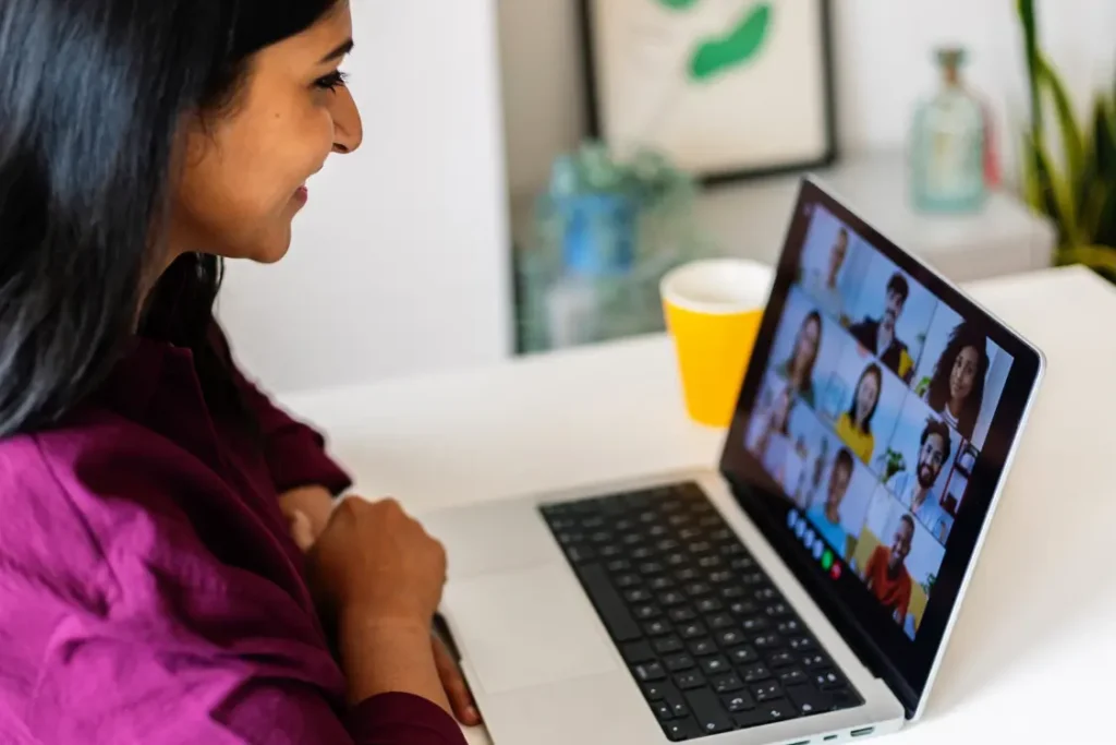 Audiências online: como preparar seus clientes para uma participação eficaz