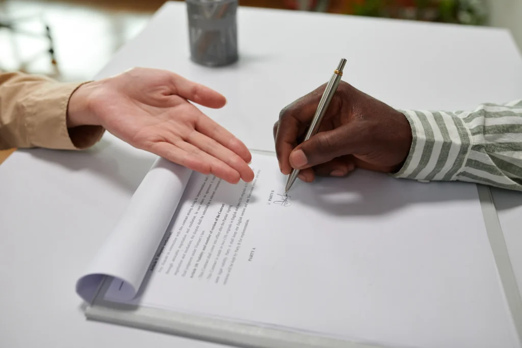 Contrato de comodato: o que o advogado precisa saber antes de redigir