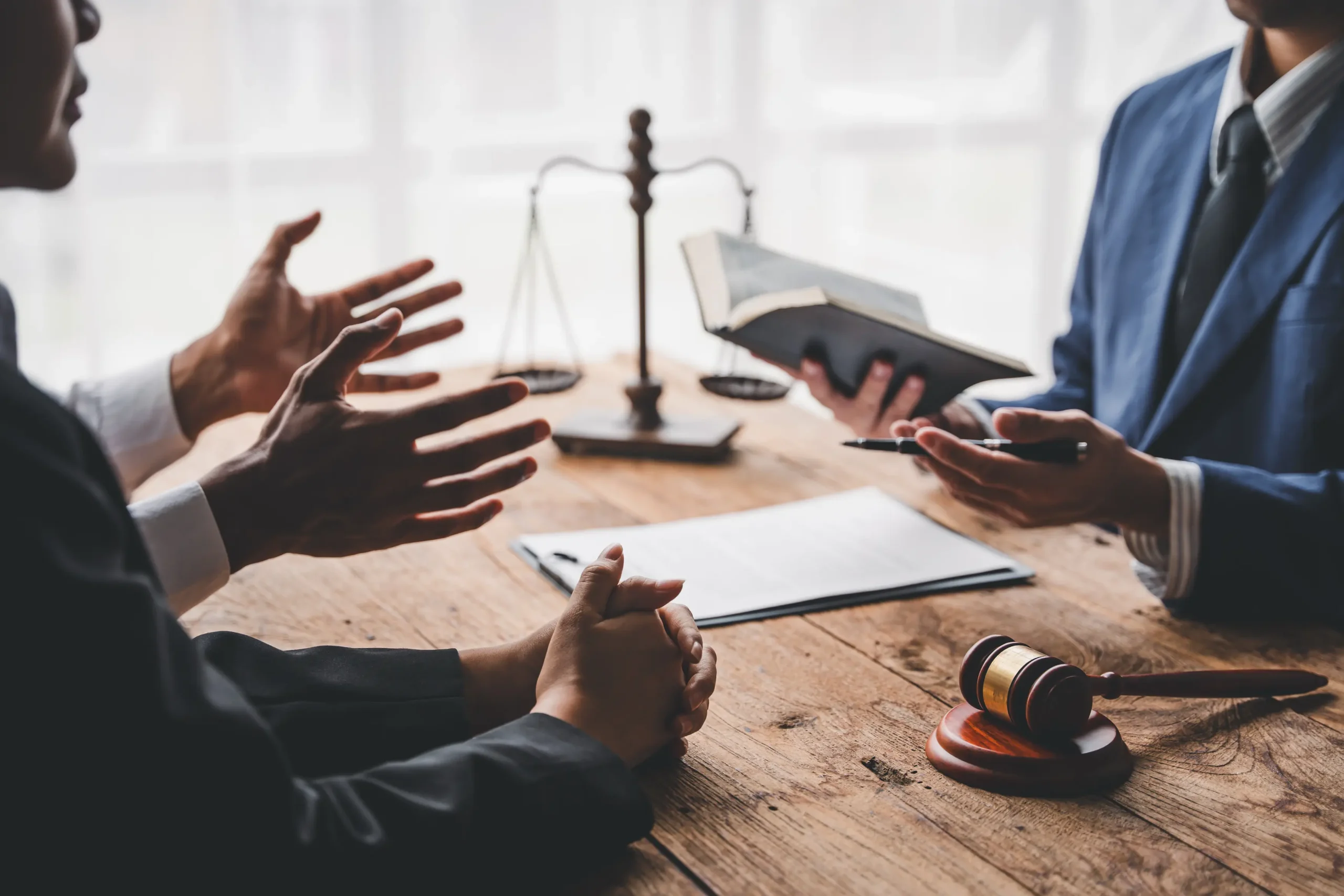 Leia mais sobre o artigo Litigância predatória: como os tribunais estão enfrentando o tema